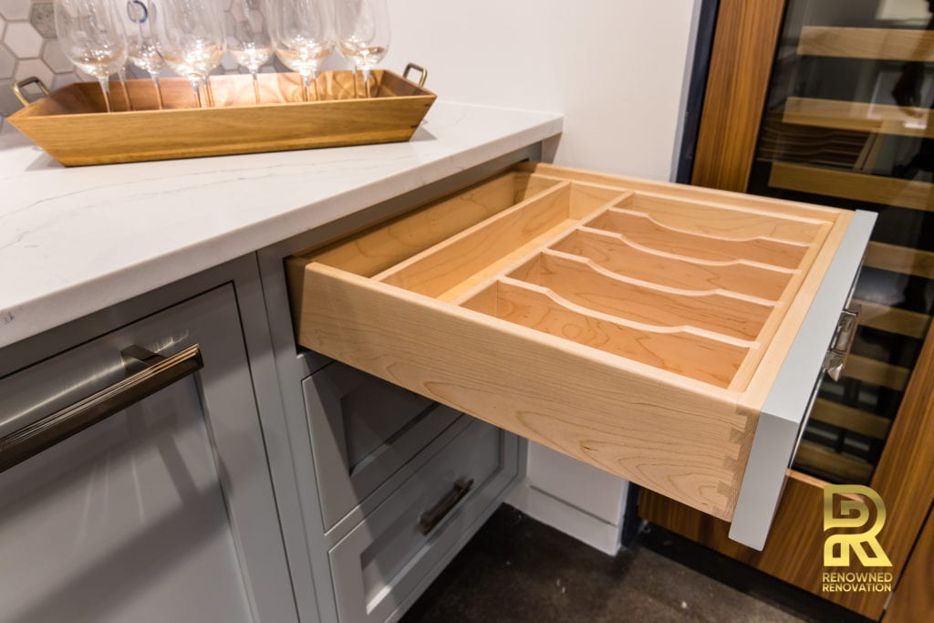 Kohler-Signature-Store-Dallas-StyleCraft-Cabinets-Designed-by-Renowned-Renovation34