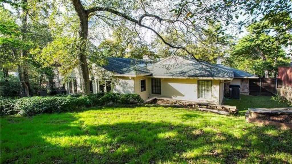 New-Home-Addition-Dallas-Kessler-Conservation-District-Before-Demo-1