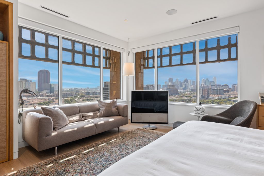 Historic-High-Rise-Condo-Remodeling-By-Renowned-Renovation-Dallas-Texas-2022-04