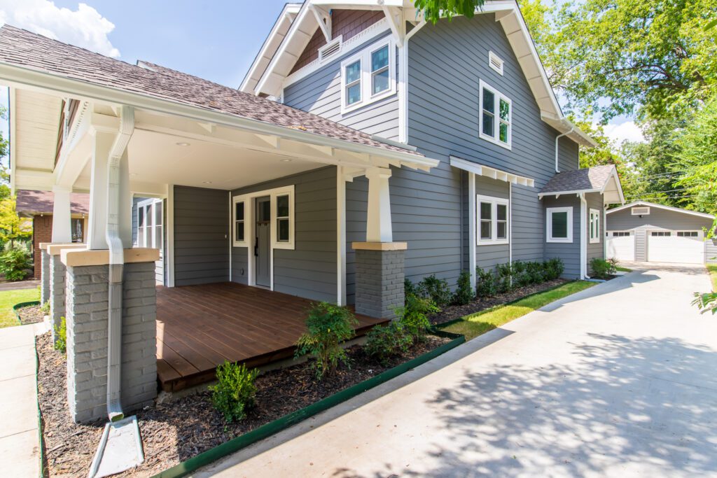 Renowned Group Dallas Custom Home Craftsman Style Porch Columns